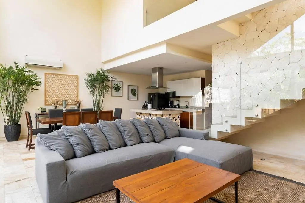 Luxury Villa With Private Pool & Great Concierge Service تولوم